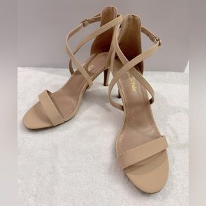 Dream Pairs Women's Fashion Ankle Strap Stiletto Sandals in Nude Size 8